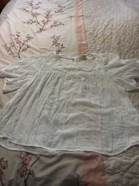 Forever 21 Plus White Gauzy, sheer Crochet Yoke Peasant Top